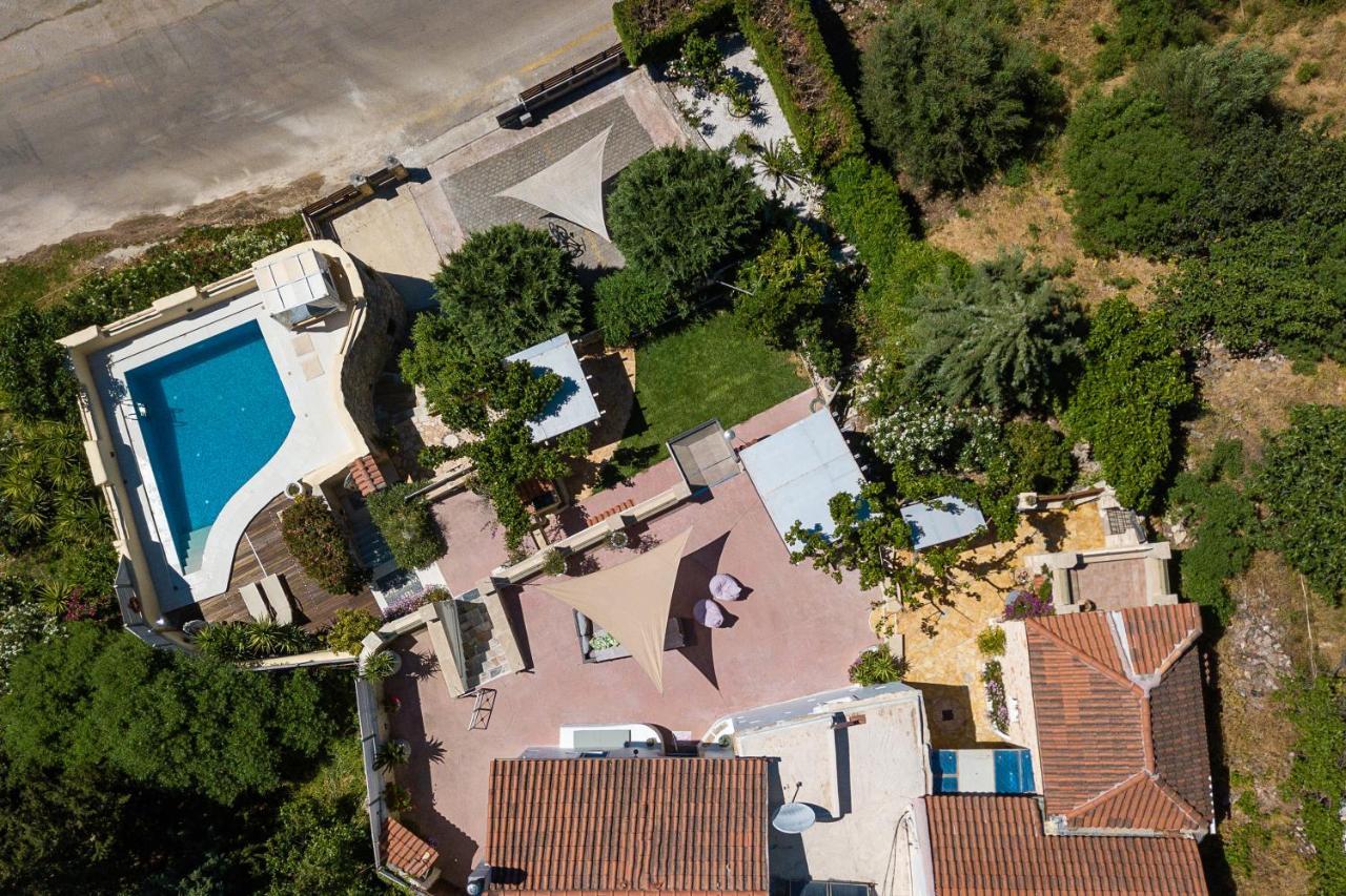 Verekinthos Villas - Pool, Hot Tub, Bbq, Kids Playground, Stunning Mountain Views Yerolakkos ภายนอก รูปภาพ