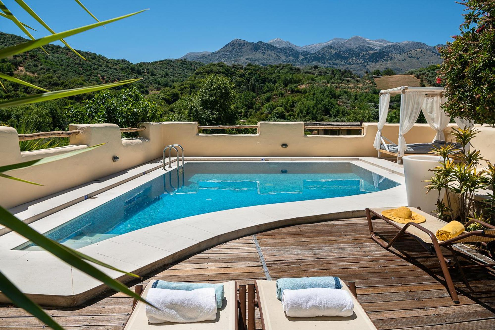 Verekinthos Villas - Pool, Hot Tub, Bbq, Kids Playground, Stunning Mountain Views Yerolakkos ภายนอก รูปภาพ