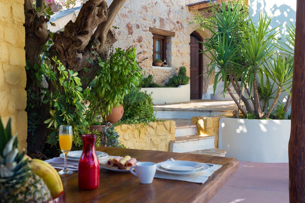 Verekinthos Villas - Pool, Hot Tub, Bbq, Kids Playground, Stunning Mountain Views Yerolakkos ภายนอก รูปภาพ